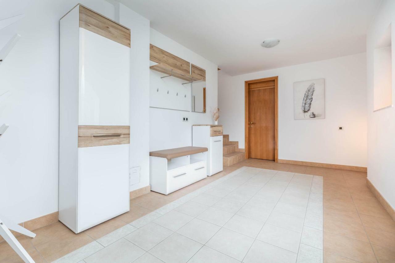 Apartment Villa Nera プーラ エクステリア 写真
