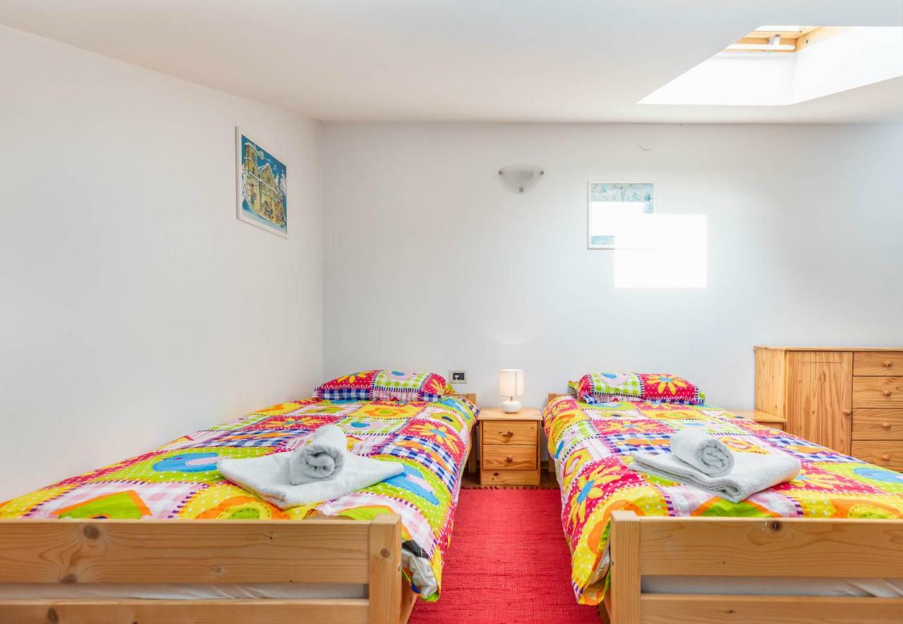 Apartment Villa Nera プーラ エクステリア 写真