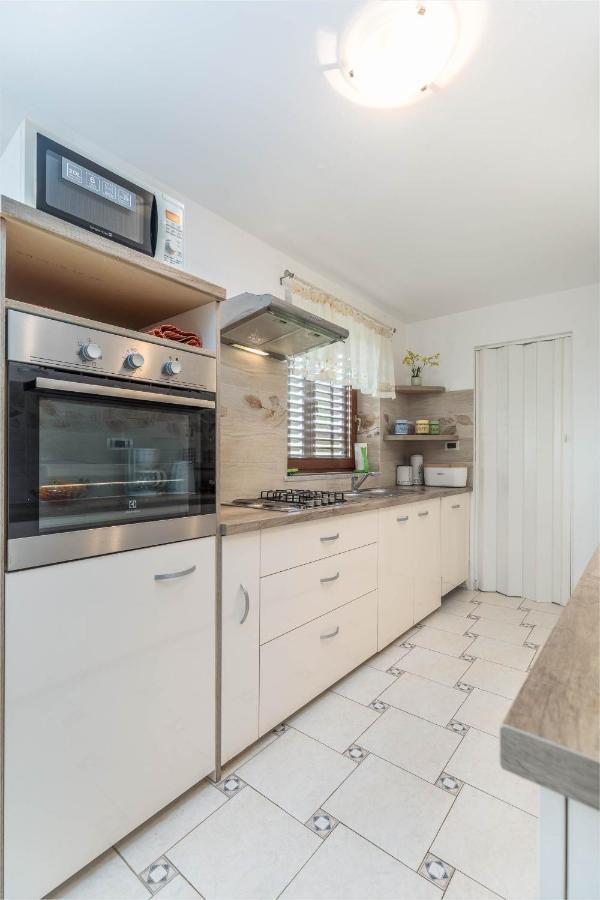 Apartment Villa Nera プーラ エクステリア 写真